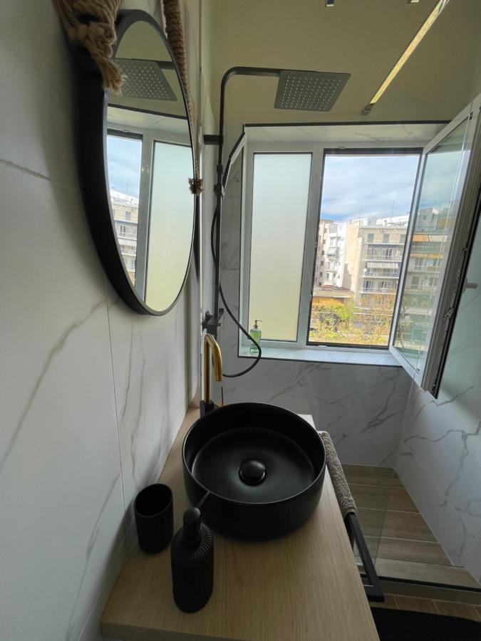 Cozy Apartment In Heart Athens Near Metro Fix 100M Atenas Exterior foto